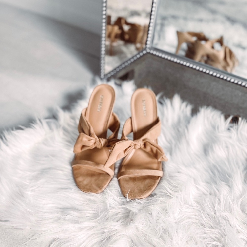 Express Bow Heels